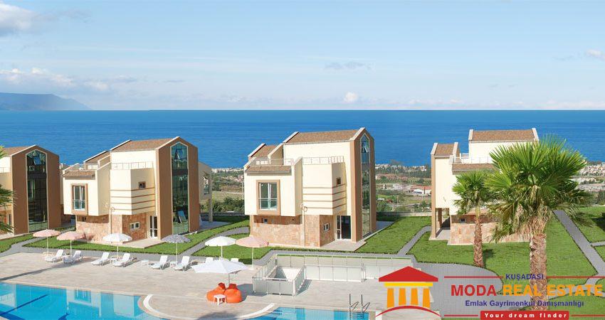 Detached villa with panoramic sea views