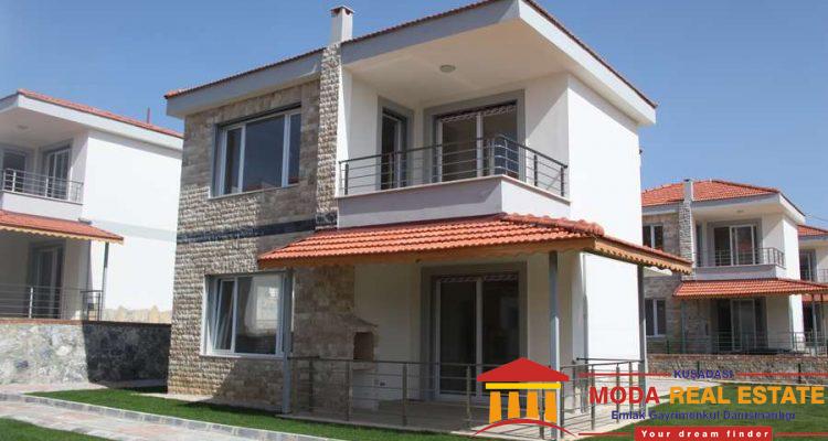 Mustakil deniz manzarali villa
